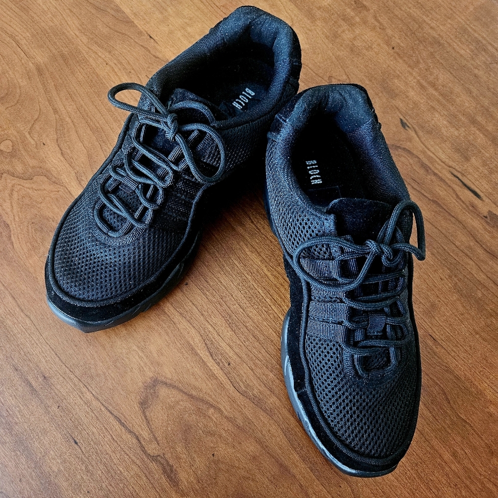 Women's Bloch Black Mesh Dance Sneakers Shoes 10